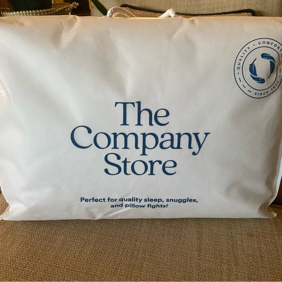 The Company Store Lacross Pillow - Standard, Medium Firmness - Picture 2 of 4